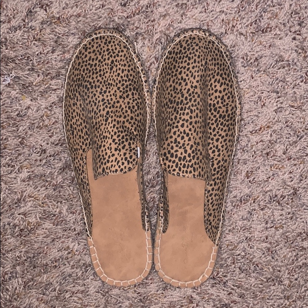 Universal Thread Clara Leopard Espadrille Mules